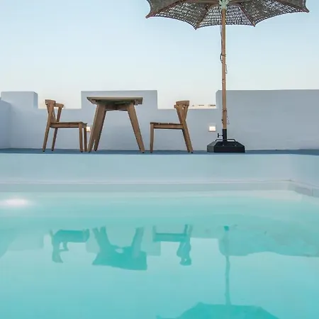 Voca & 4* Kamari (Santorini)