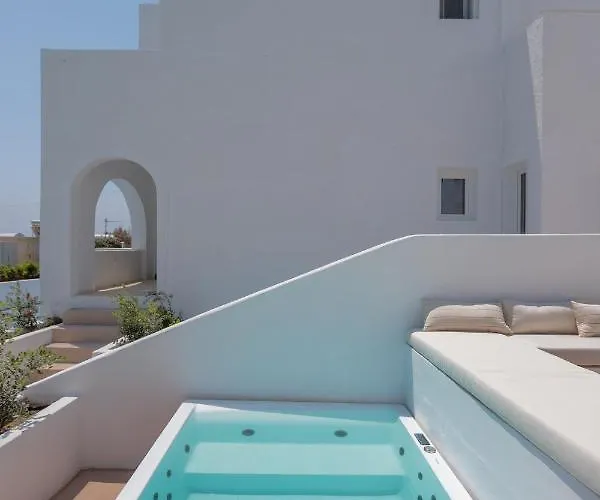 Ξενοδοχείο Voca & 4*