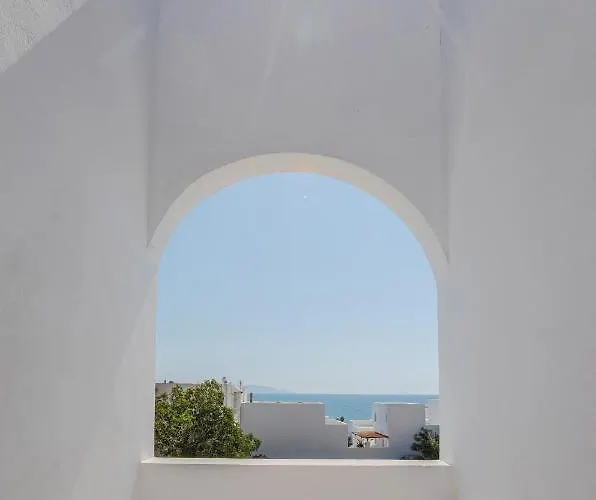 Voca & Kamari (Santorini)